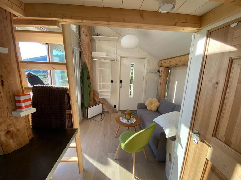 Minihus Med Drommeutsikt Til Sunnmorsalpene Apartment Aure  Bagian luar foto