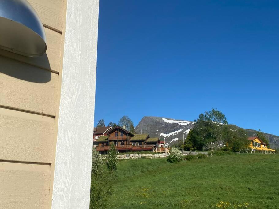Minihus Med Drommeutsikt Til Sunnmorsalpene Apartment Aure  Bagian luar foto