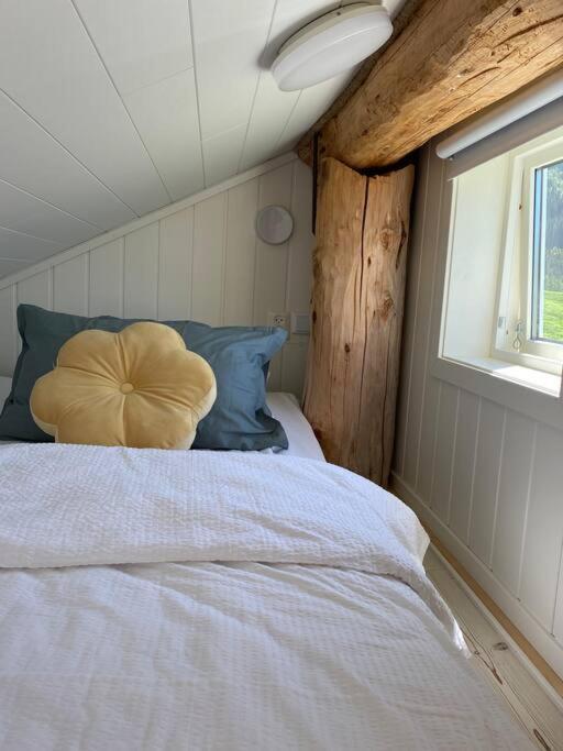 Minihus Med Drommeutsikt Til Sunnmorsalpene Apartment Aure  Bagian luar foto