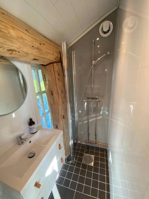 Minihus Med Drommeutsikt Til Sunnmorsalpene Apartment Aure  Bagian luar foto